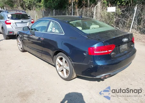 2010 Audi A5 2.0T Premium z USA, uszkodzony, nr VIN WAULFAFR8AA013451
